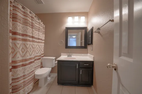 $2,400 | 23 Endor Forest Place, The Woodlands, TX 77382