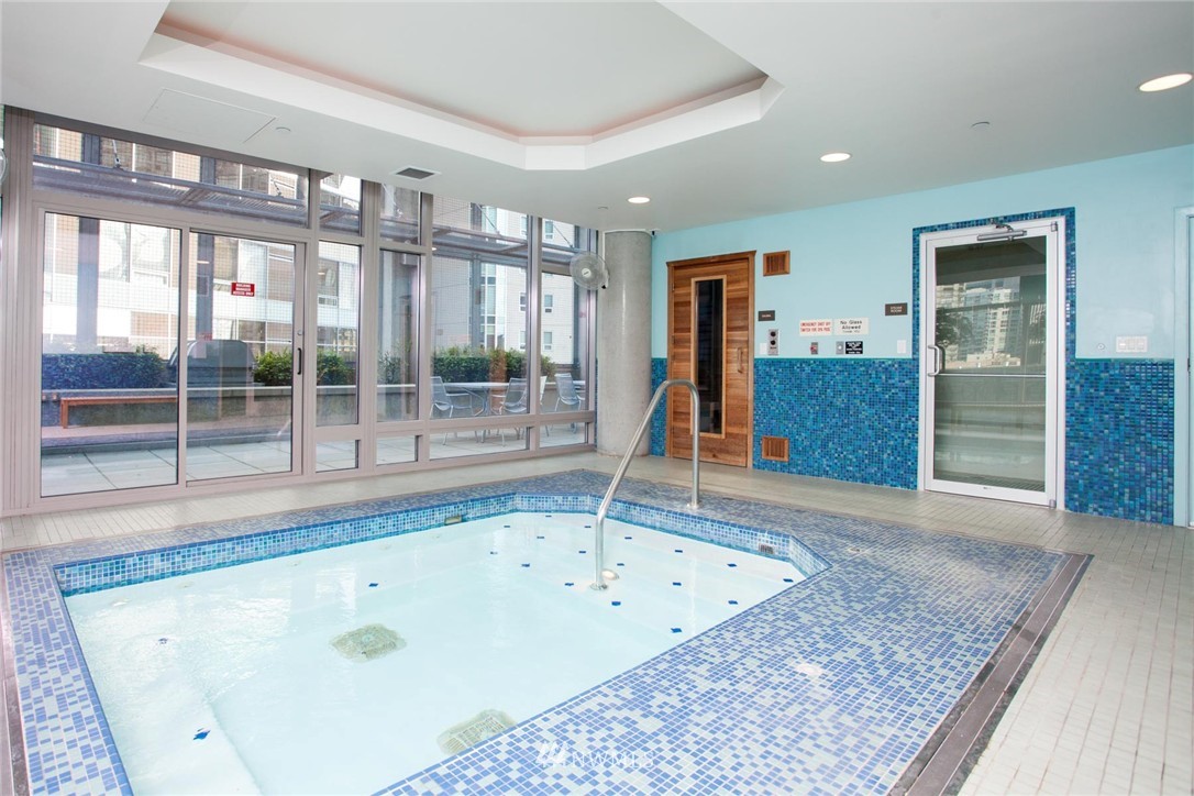 2033 2nd Avenue, Unit 2004 Seattle, WA 98121 - Photo 23 of 24