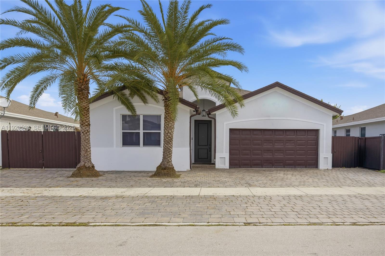 27641 Southwest 134th Court Homestead, FL 33033 - Photo 6 of 40 a house with a outdoor space