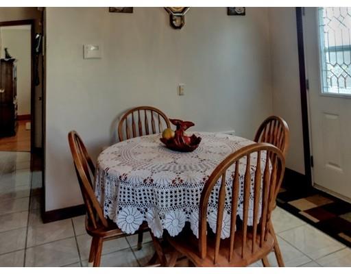 108 Lyons Street Springfield, MA 01151 - Photo 11 of 27