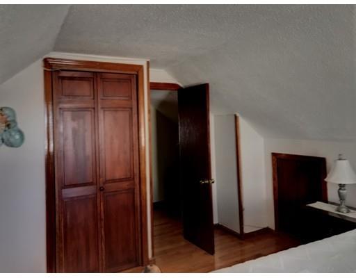 108 Lyons Street Springfield, MA 01151 - Photo 18 of 27