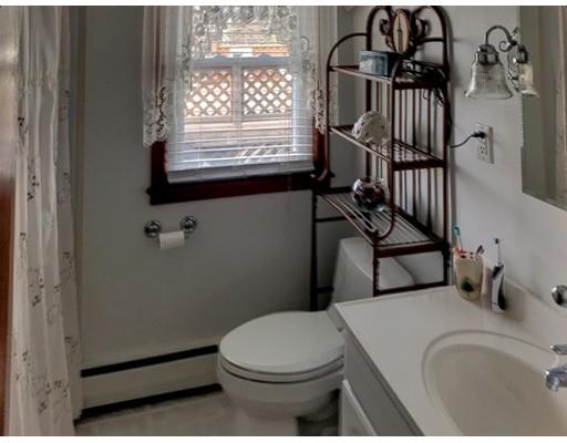 108 Lyons Street Springfield, MA 01151 - Photo 19 of 27