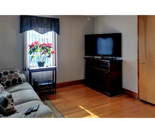 108 Lyons Street Springfield, MA 01151 - Photo 5 of 27