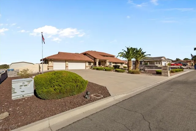 $1,150,000 | 1016 Santa Helena Avenue, Henderson, NV 89002