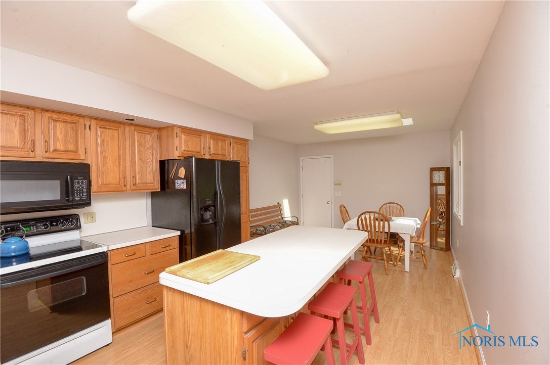 5667 Eaglebrook Road, Unit B Toledo, OH 43615 - Photo 11 of 24 Gallery Image 11