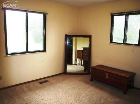 2378 Elms Road Swartz Creek, MI 48473 - Photo 30 of 51 20440723-29.JPG