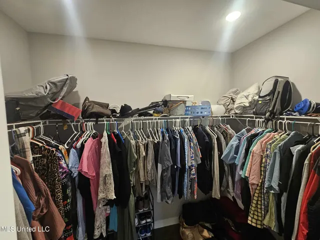 $284,000 | 15 South Town Lane, Purvis, MS 39475