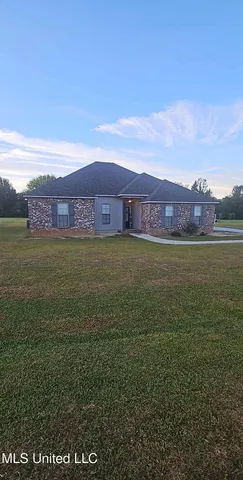 $284,000 | 15 South Town Lane, Purvis, MS 39475