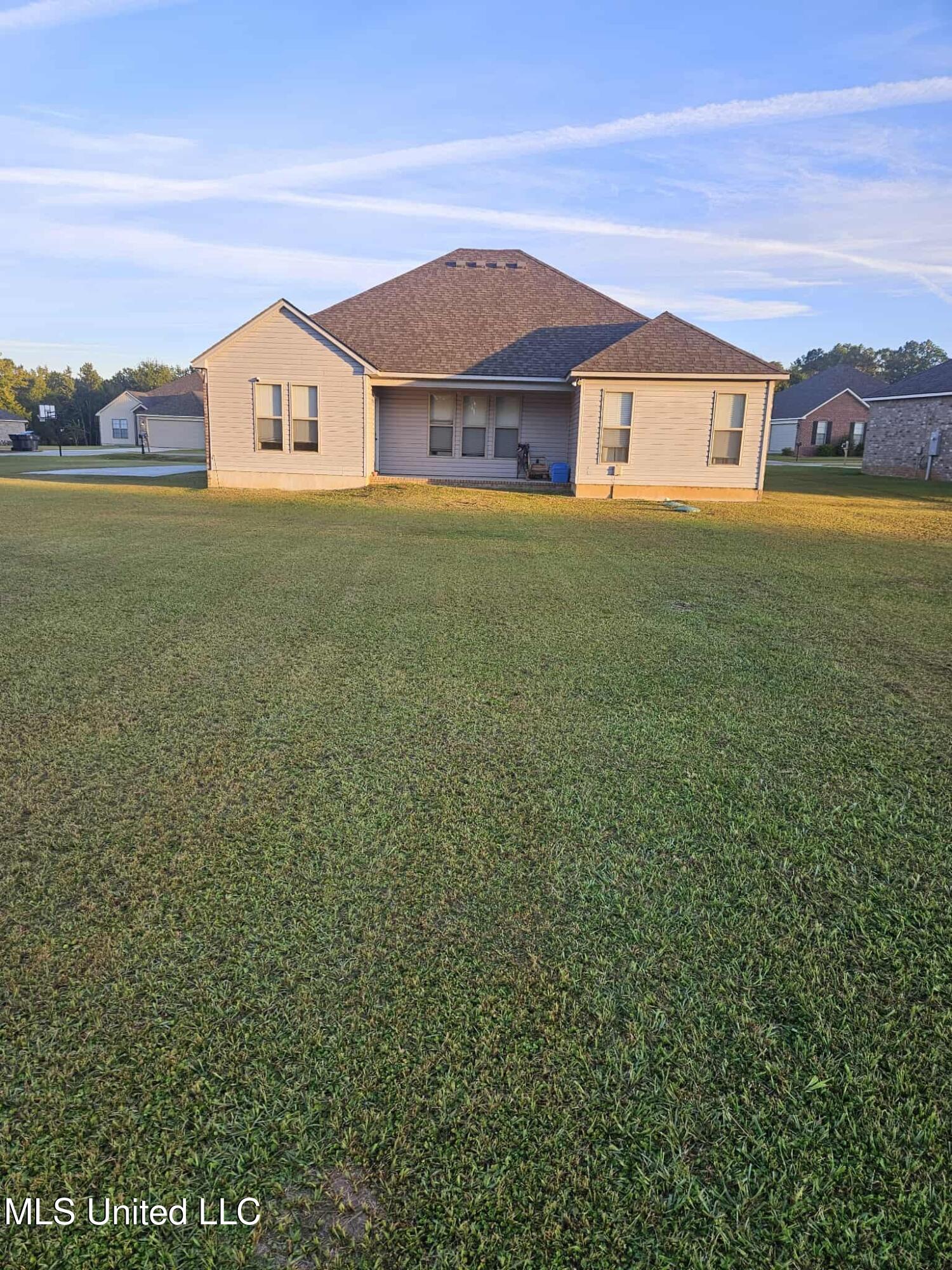 15 South Town Lane Purvis, MS 39475 - Photo 7 of 26 566552810_2018630098971744_1368237875736