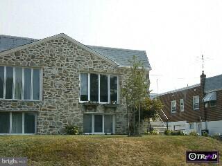 651 Colebrook Road Philadelphia, PA 19115 - Photo 2 of 3 Gallery Image 2