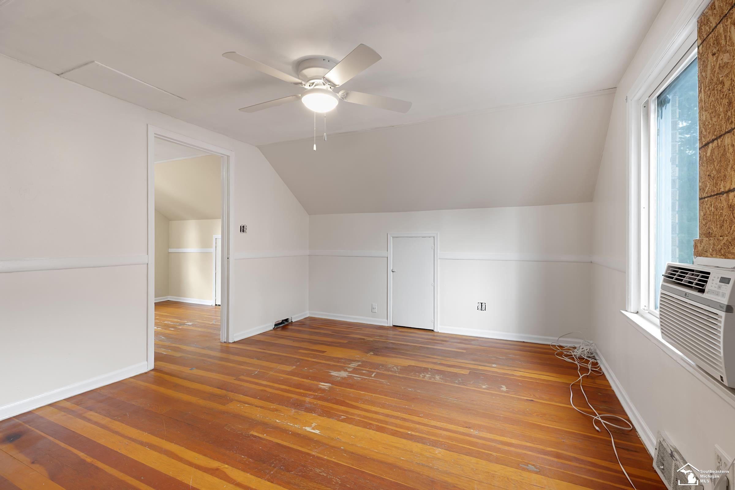 15213 Champaign Road Allen Park, MI 48101 - Photo 24 of 38 50187577-565ae2eb-a300-4bbf-8fdb-895028b9fb80.JPG