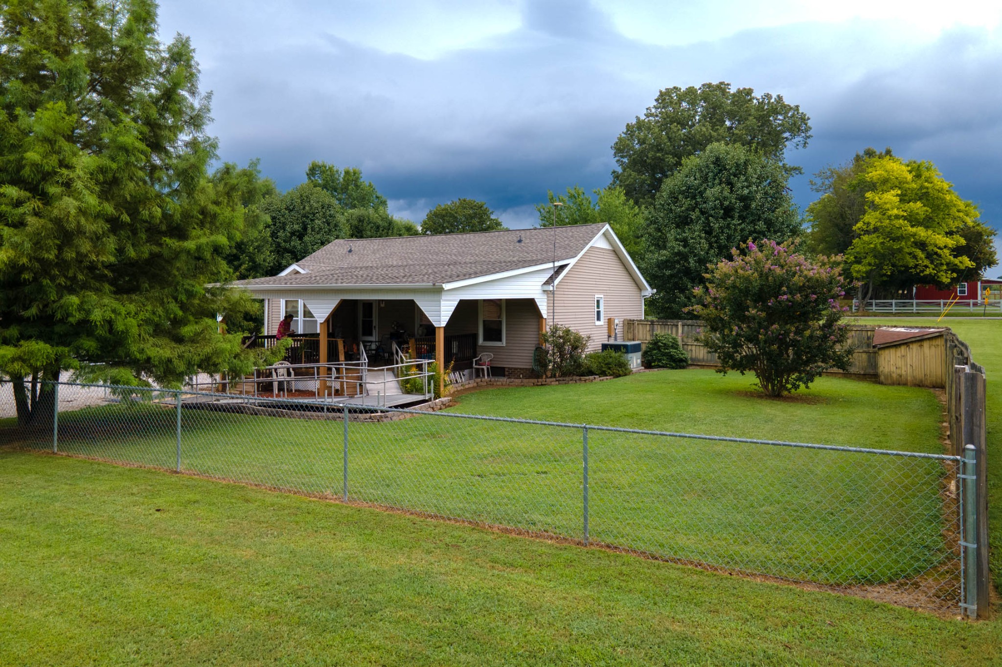 4971 Hyde Road Springfield, TN 37172 - Photo 28 of 36 a front view of a house with garden