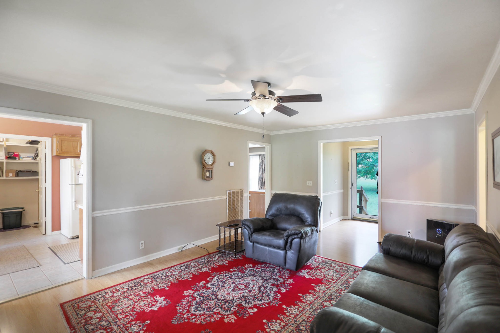 4971 Hyde Road Springfield, TN 37172 - Photo 10 of 36 a living room with furniture and a rug