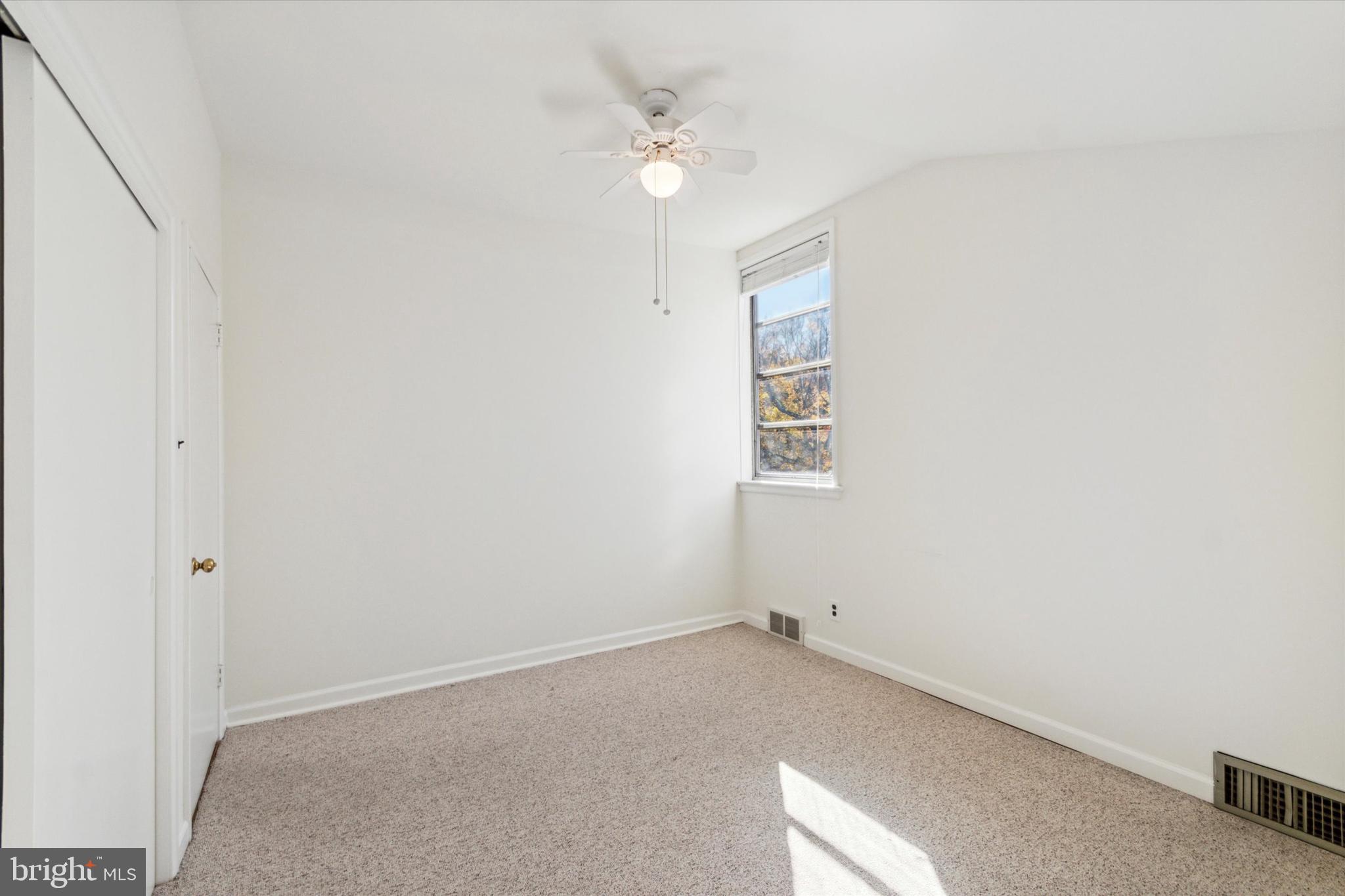 864 Beechwood Road Havertown, PA 19083 - Photo 25 of 28