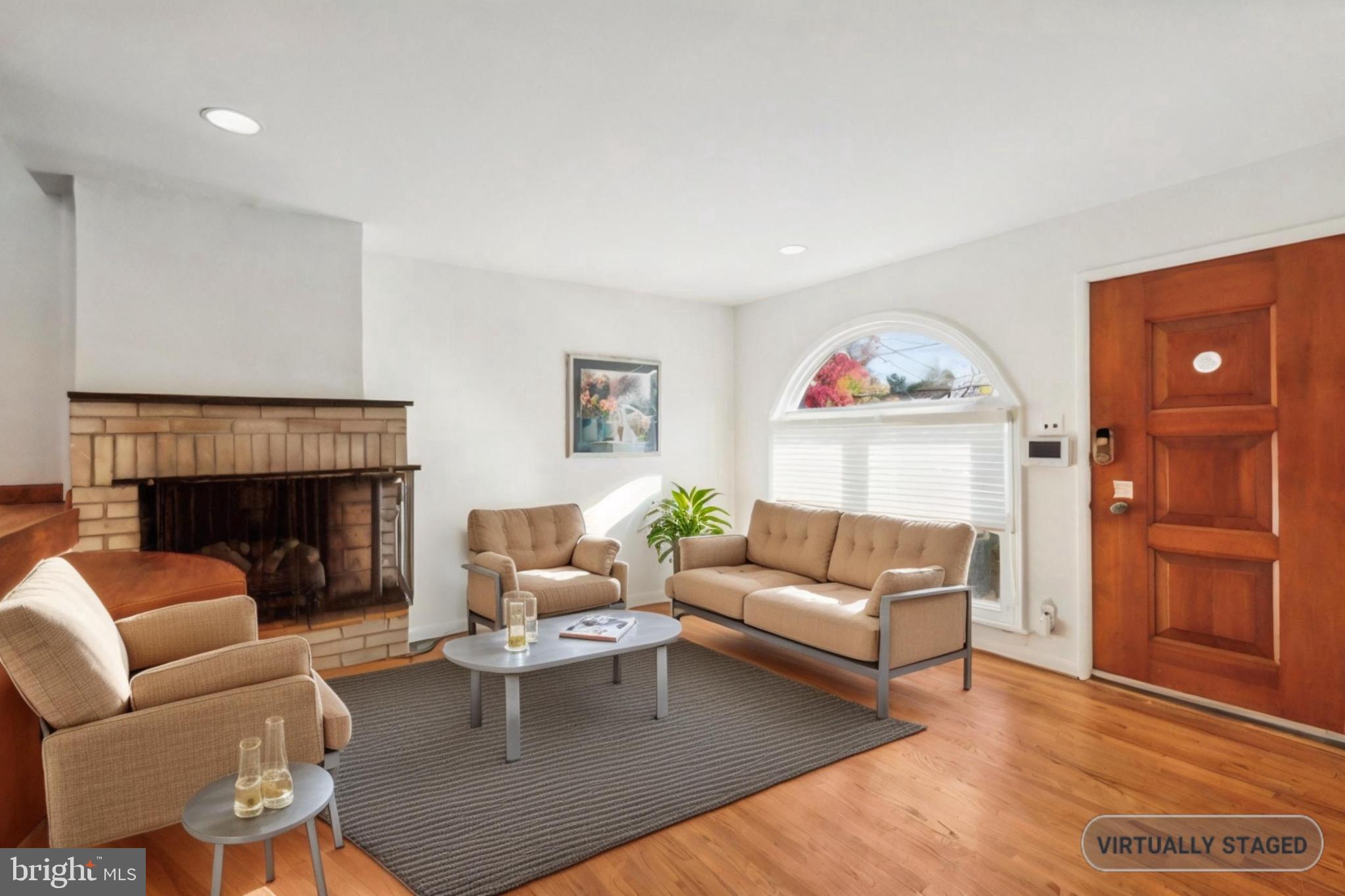 864 Beechwood Road Havertown, PA 19083 - Photo 7 of 28 Virtually Staged - Living Room