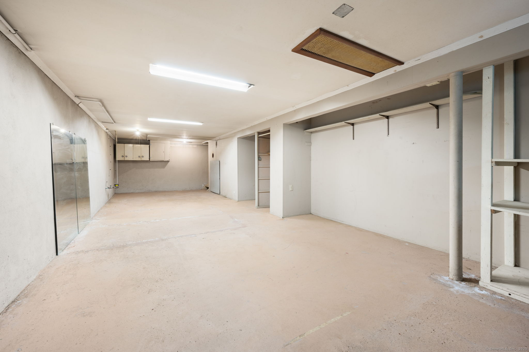 84 Camp Street Middletown, CT 06457 - Photo 20 of 36 a view of an empty room