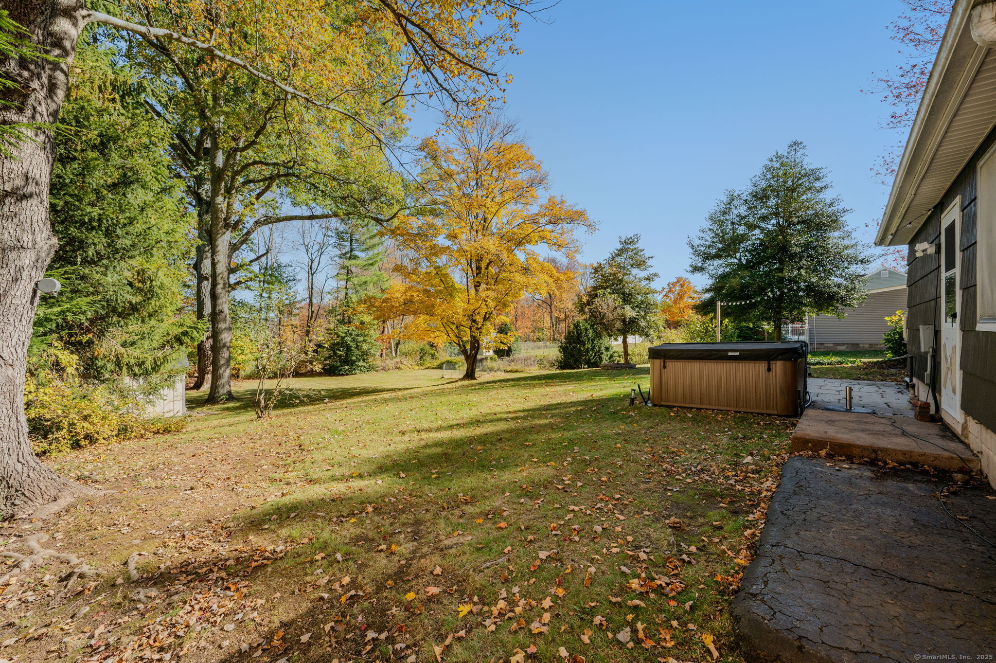 84 Camp Street Middletown, CT 06457 - Photo 25 of 36 a view of a yard with an trees