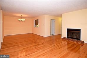10085 Oakton Terrace Road Oakton, VA 22124 - Photo 5 of 30