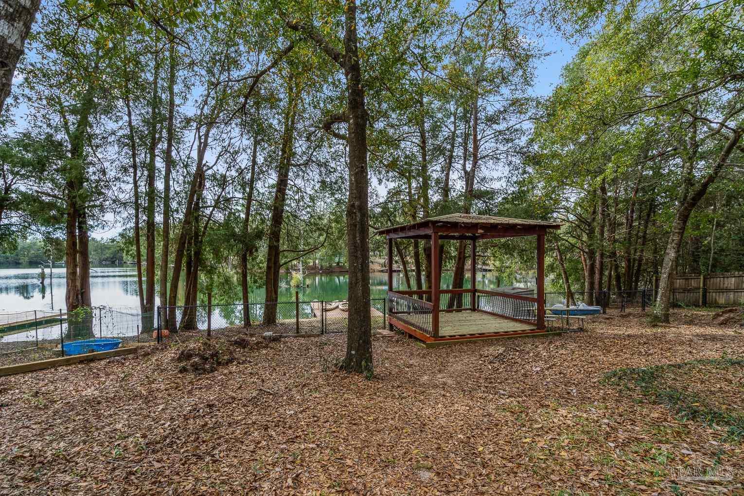 5029 East Lake Road Milton, FL 32583 - Photo 6 of 27 Gallery Image 6