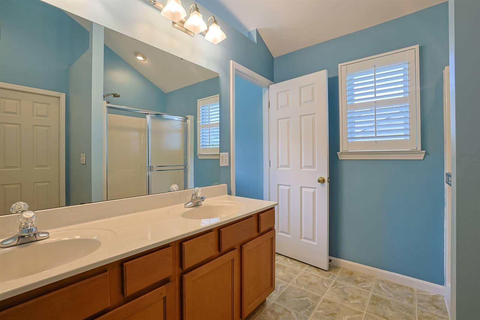 2016 Falling Water Lane Hebron, KY 41048 - Photo 24 of 50 026-Primary-Bath-2