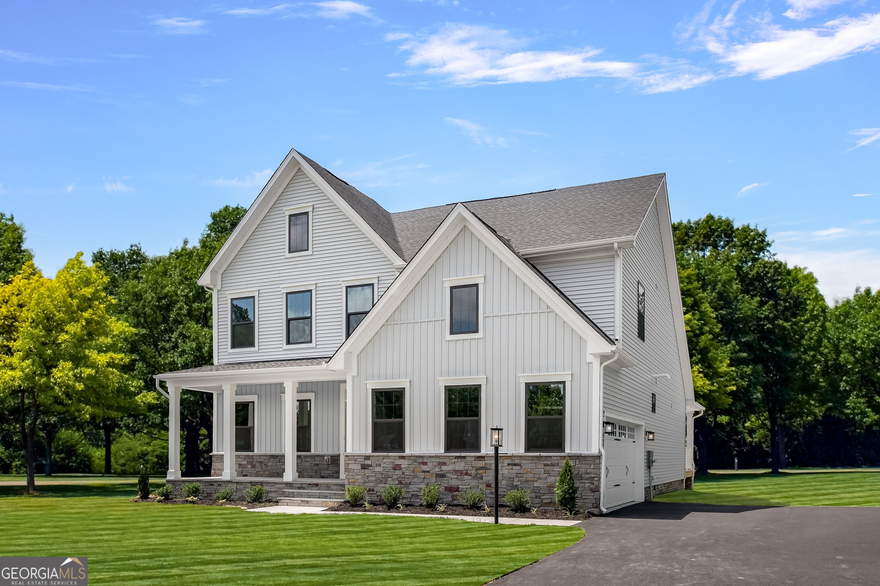 450 Flying Eagle Drive Commerce, GA 30529 - Photo 1 of 15