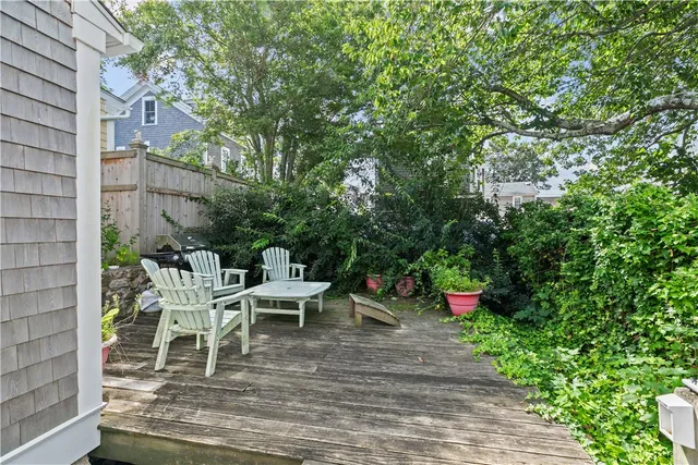 $2,850 | 35 Pope Street, Newport, RI 02840