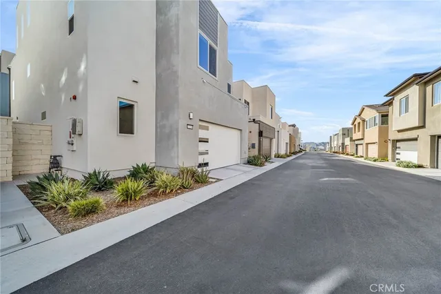 $5,000 | 27216 West Coyote Bush Court, Valencia, CA 91381