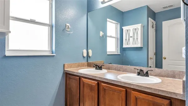 $349,900 | 7755 Canterbury Circle, Lakeland, FL 33810