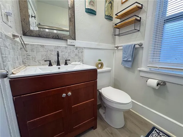 $170,000 | 1878 Minnesota Avenue, Kansas City, KS 66102