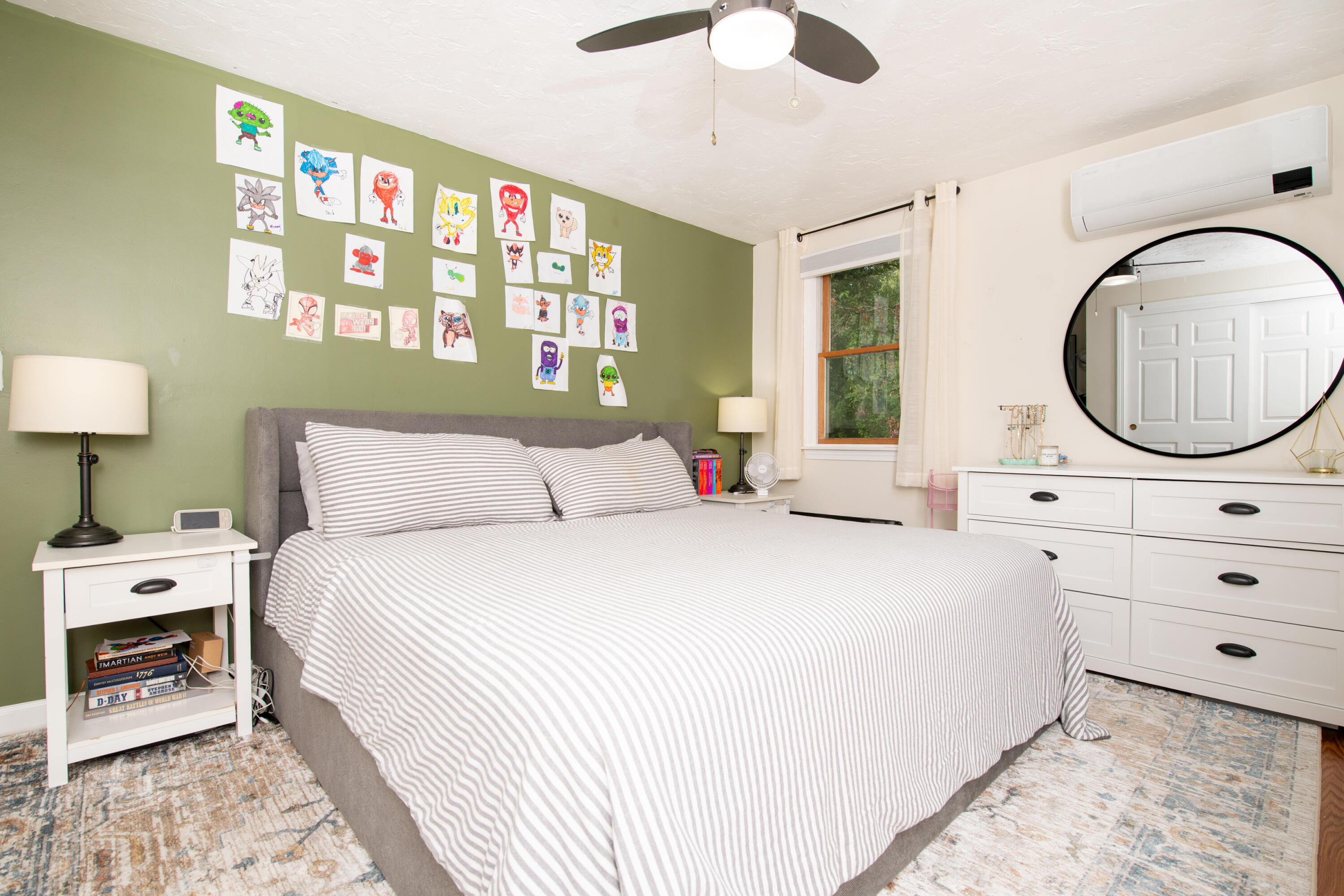 11 Warwick Way Mashpee, MA 02649 - Photo 20 of 67 a spacious bedroom with a bed a mirror and a table