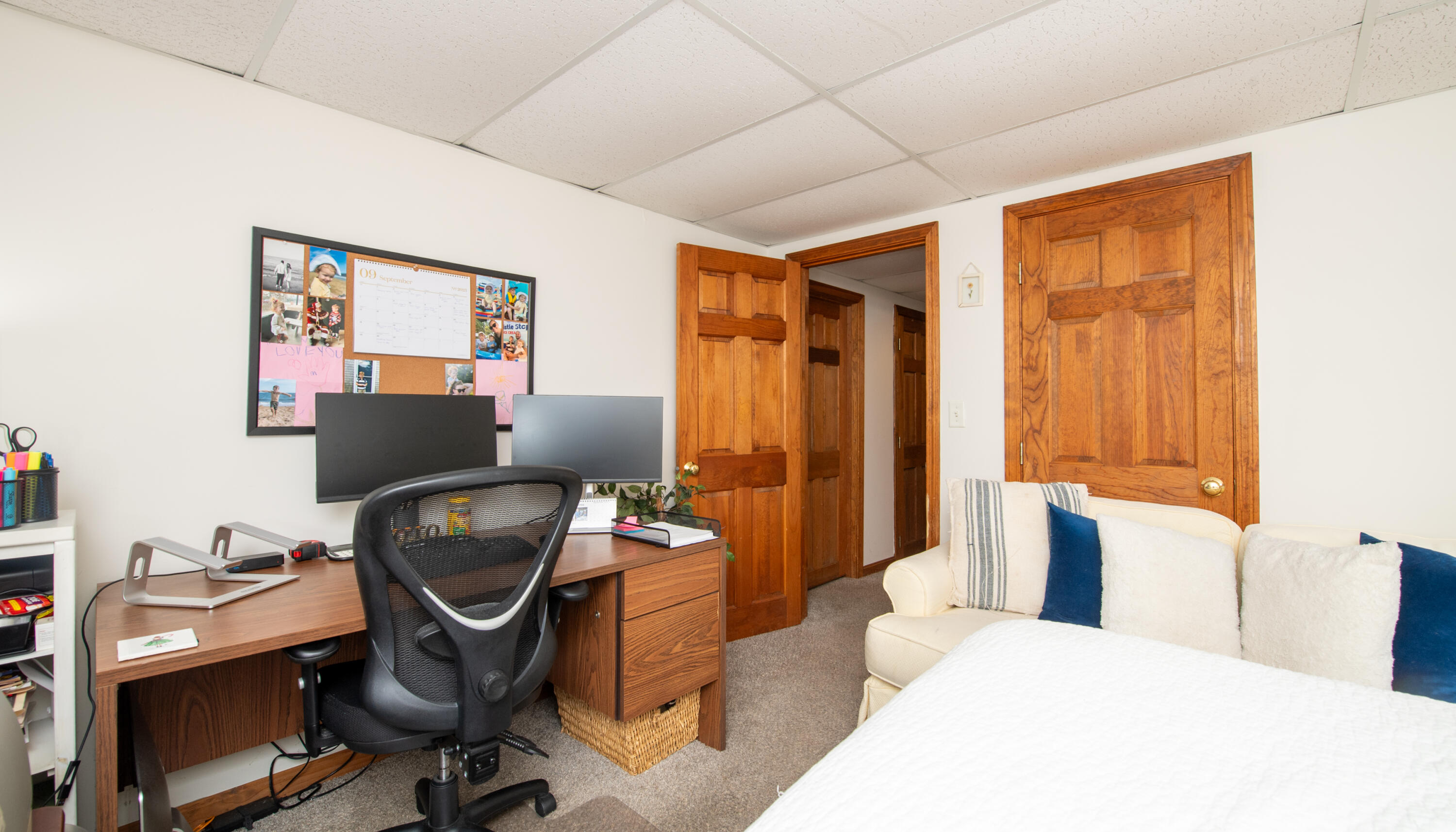 11 Warwick Way Mashpee, MA 02649 - Photo 40 of 67 a room with a chair and a window