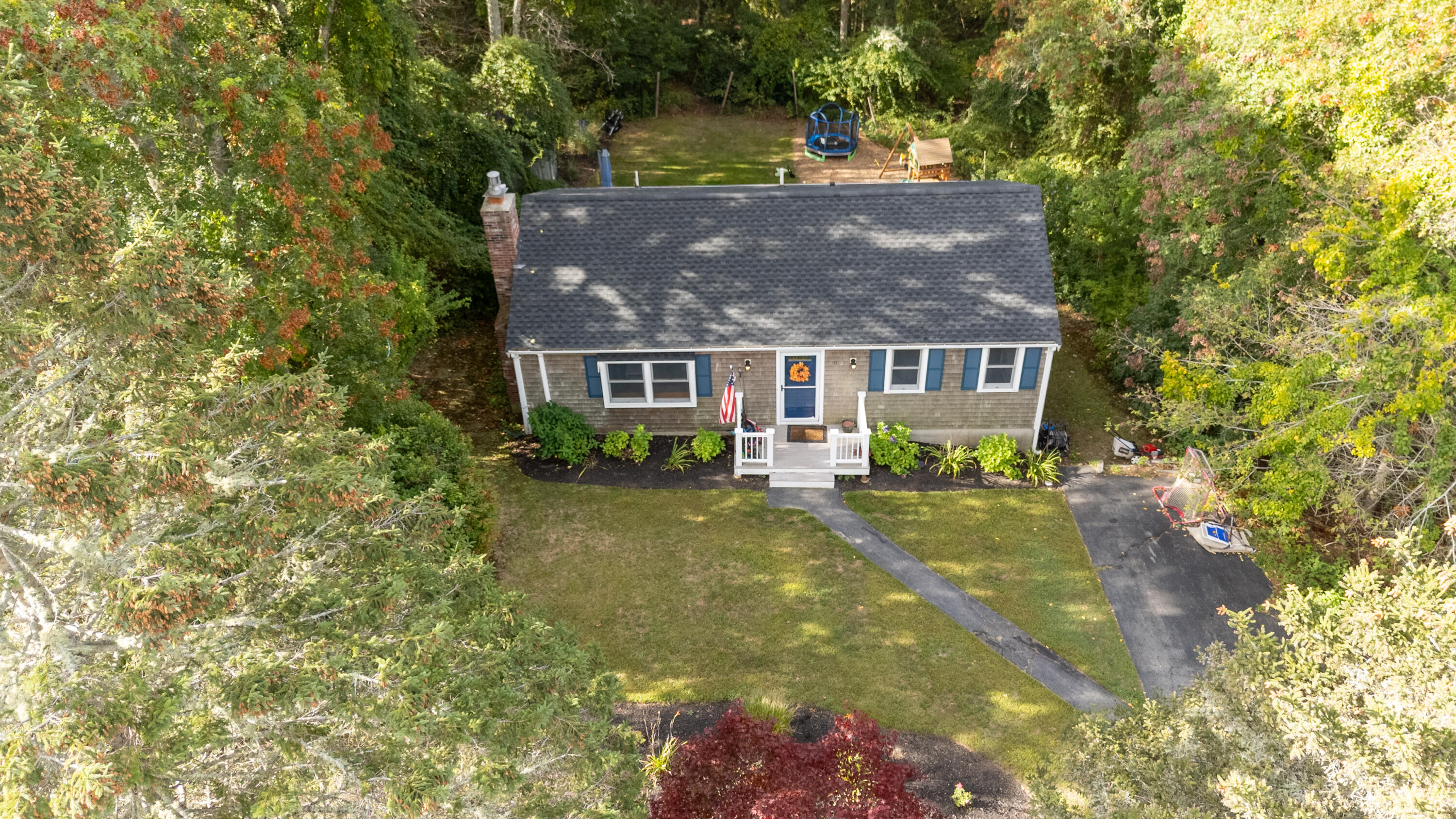 11 Warwick Way Mashpee, MA 02649 - Photo 50 of 67 front view of house with a yard