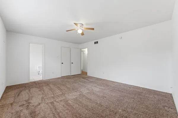 $199,999 | 6914 Ten Curves Road, Spring, TX 77379