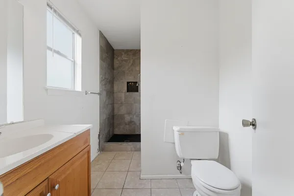 $199,999 | 6914 Ten Curves Road, Spring, TX 77379