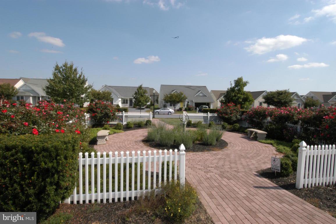 648 Dorset Street, Unit 33 Lititz, PA 17543 - Photo 8 of 10 Gallery Image 8