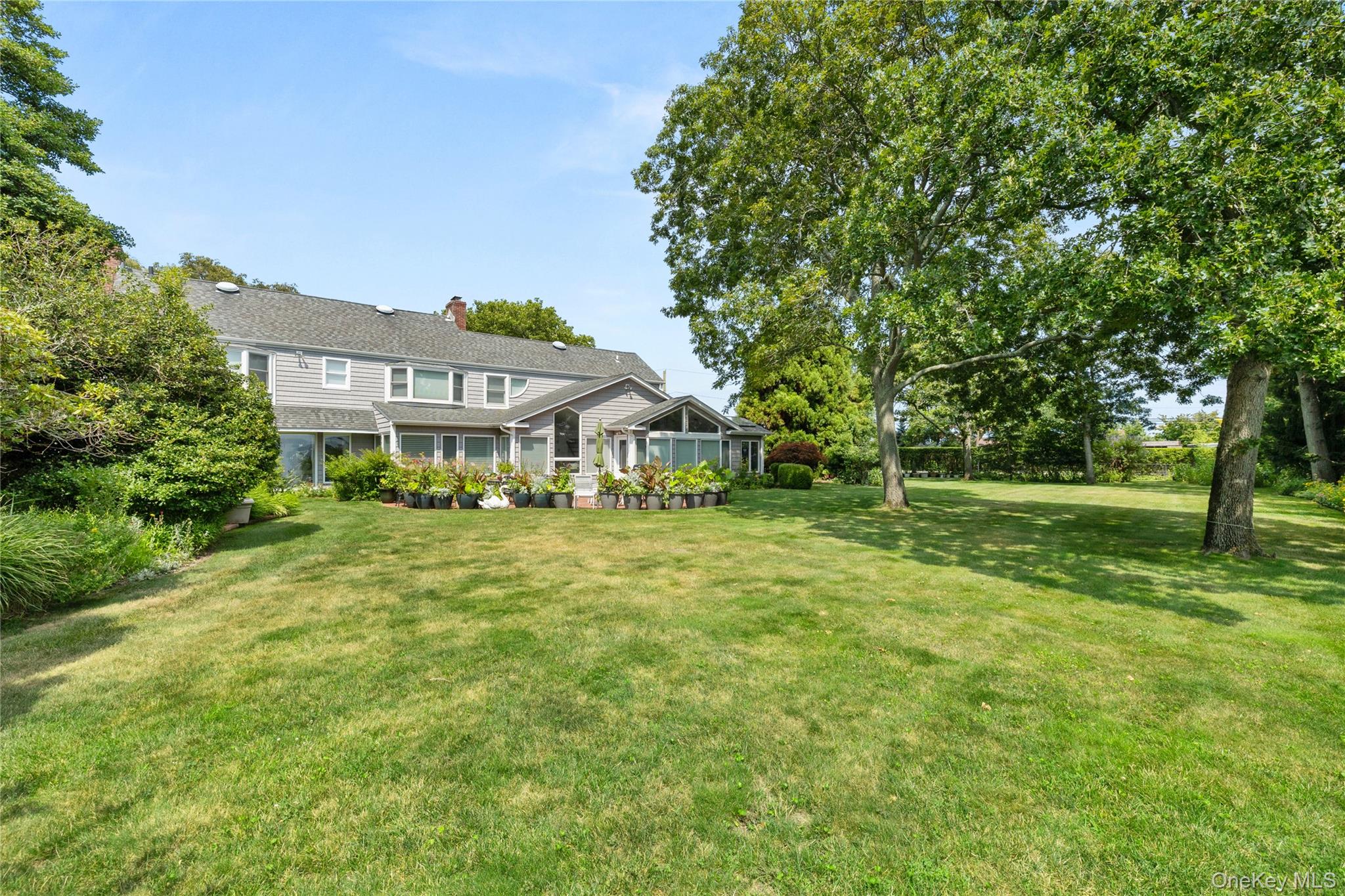 110 Elder Road Islip, NY 11751 - Photo 6 of 48 Gallery Image 6
