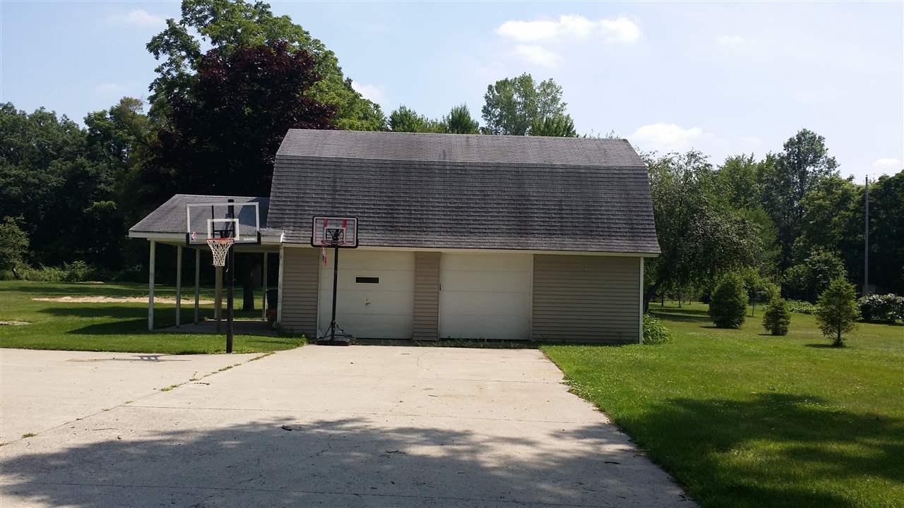 11275 West Vienna Road Montrose, MI 48457 - Photo 16 of 16 31245705-15.JPG