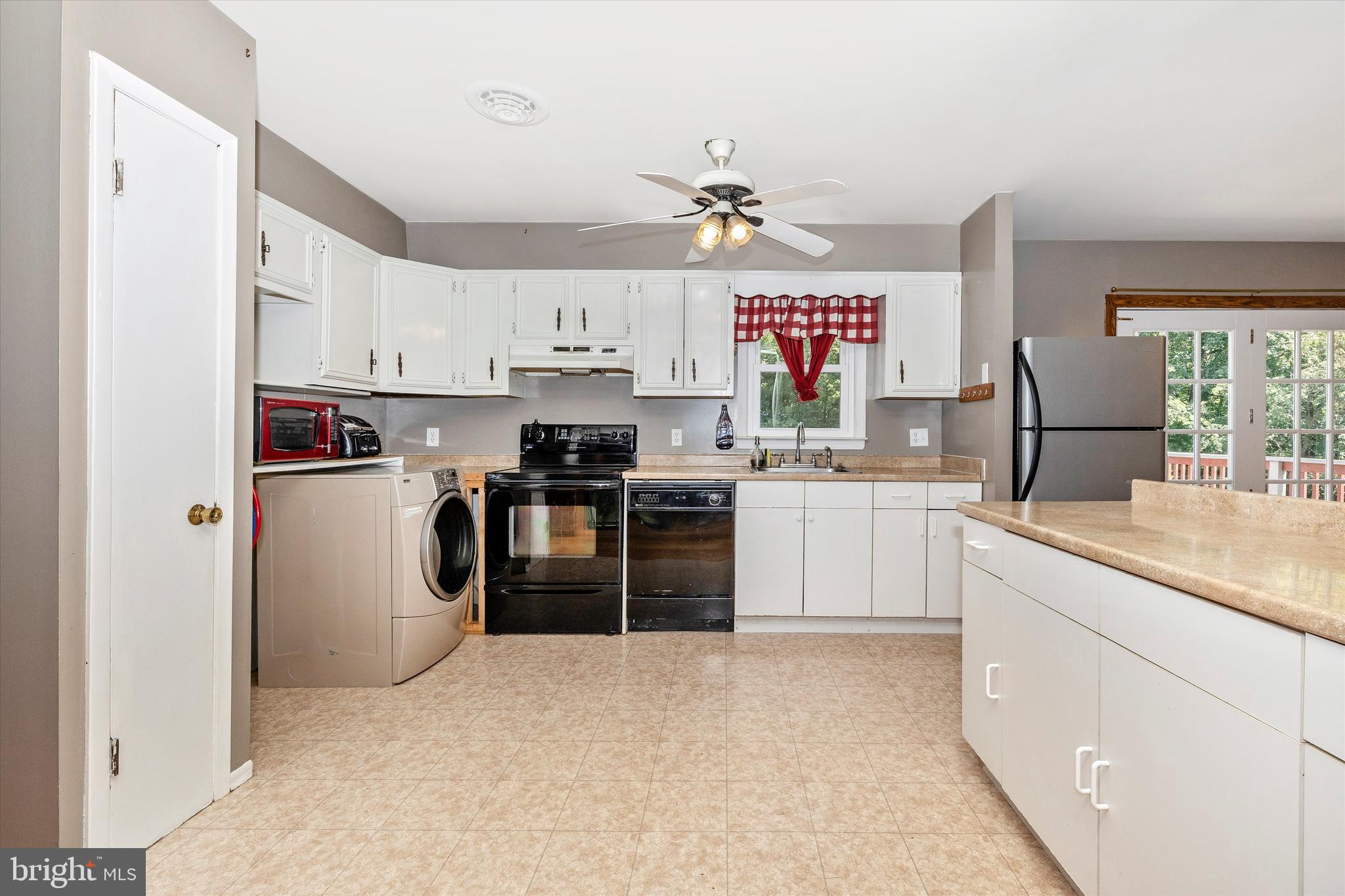 5327 Buffalo Road Mount Airy, MD 21771 - Photo 13 of 54 Kitchen