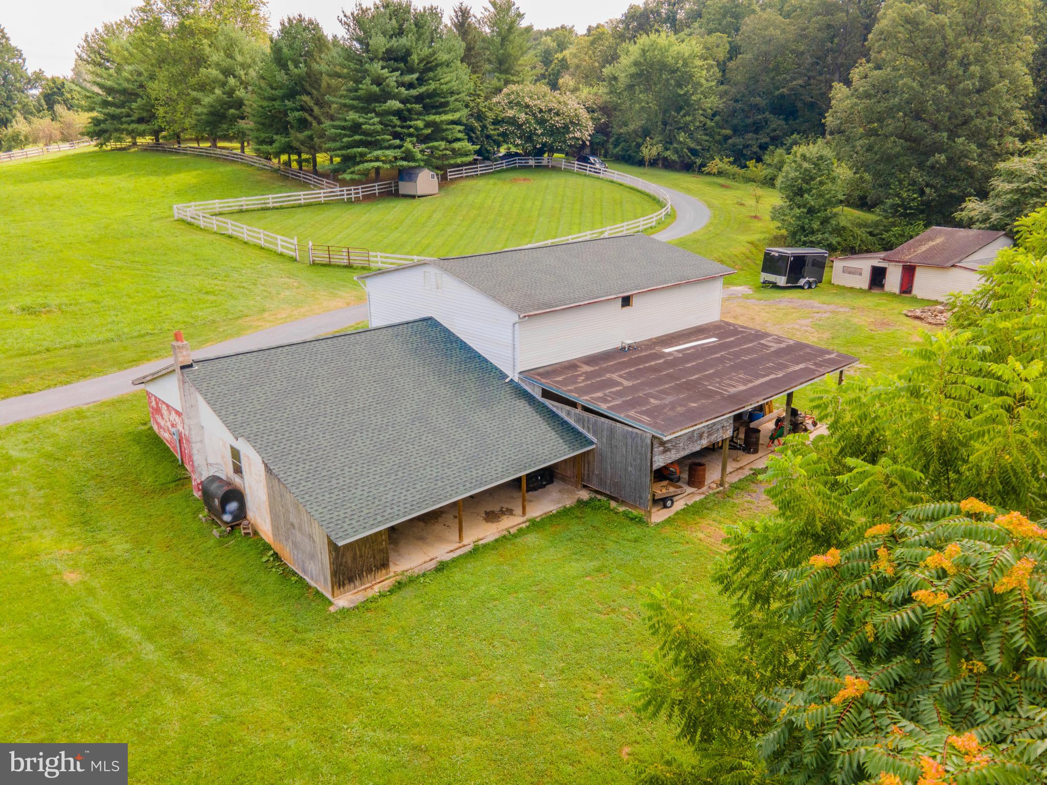 5327 Buffalo Road Mount Airy, MD 21771 - Photo 27 of 54 Barn