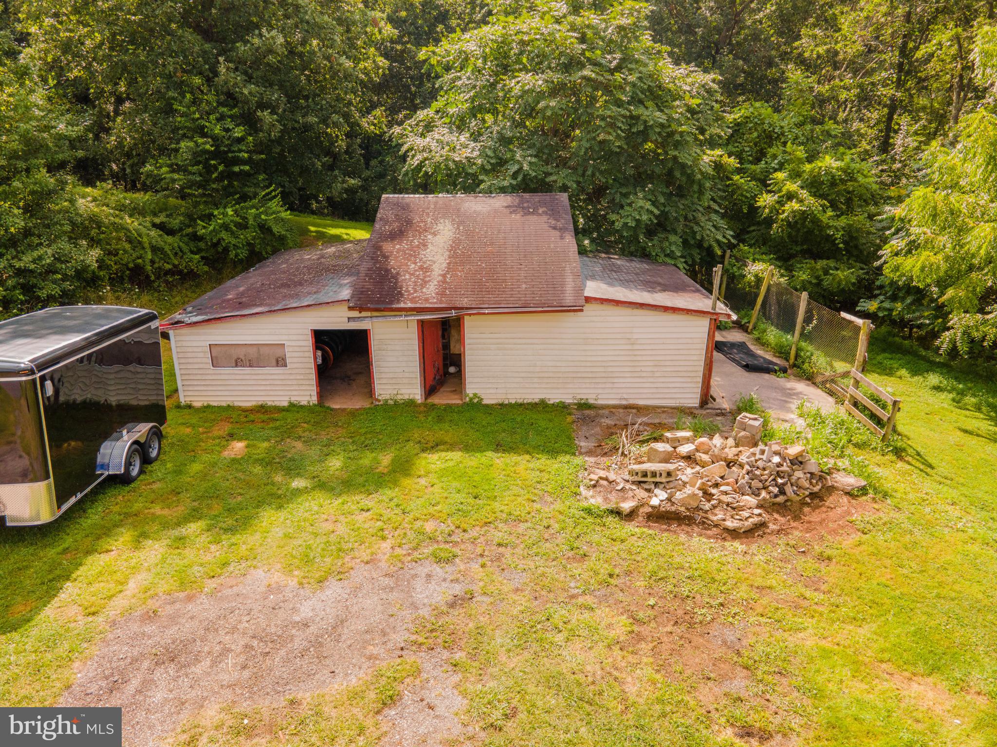 5327 Buffalo Road Mount Airy, MD 21771 - Photo 41 of 54 Small Stable