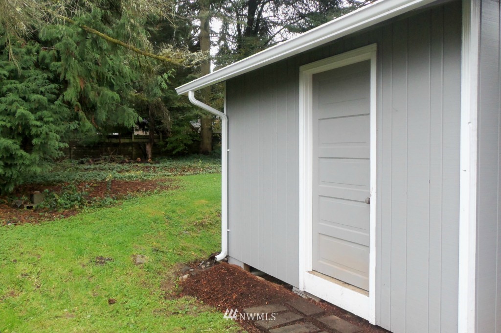19129 Grannis Road Bothell, WA 98012 - Photo 14 of 17