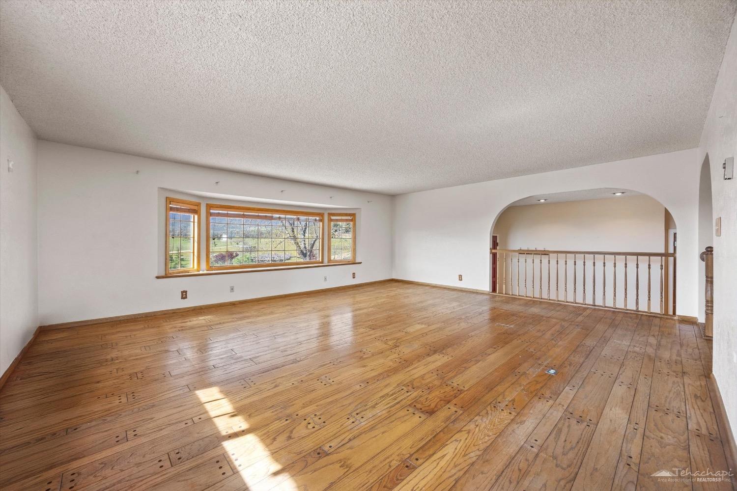 20875 Oak Street Tehachapi, CA 93561 - Photo 20 of 52 Gallery Image 20