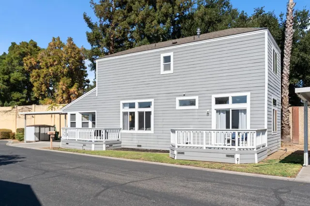 a house view with a outdoor space