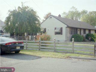 137 Harvard Road Pennsville, NJ 08070 - Photo 2 of 6
