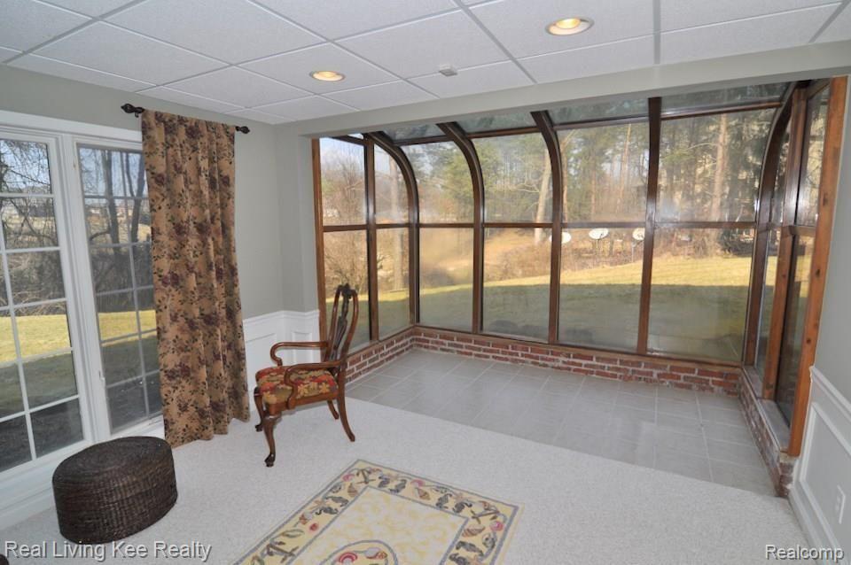 2890 Hadden Road Oakland, MI 48363 - Photo 19 of 51 Sunroom.jpg