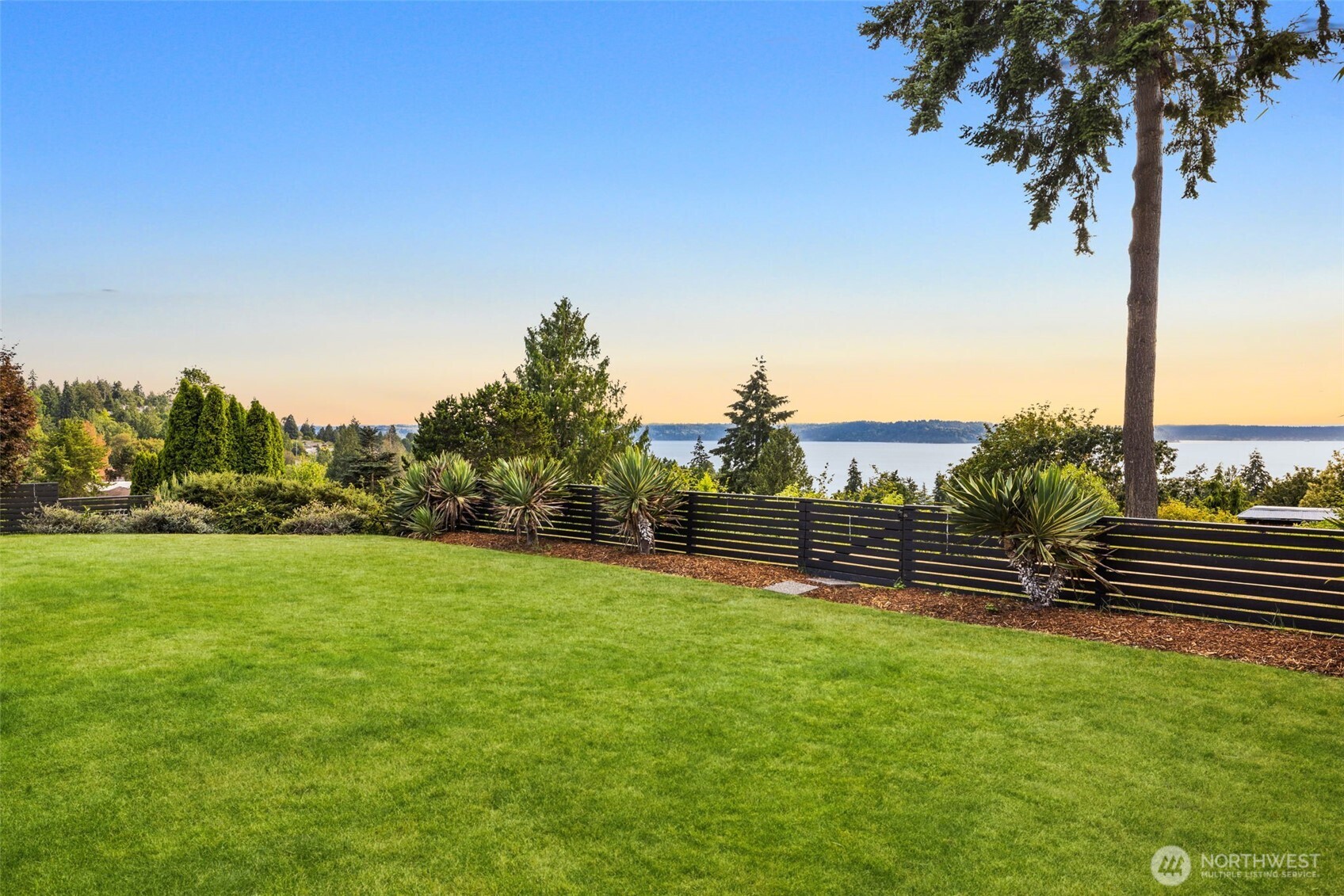 8731 Fauntlee Crest Southwest Seattle, WA 98136 - Photo 14 of 39