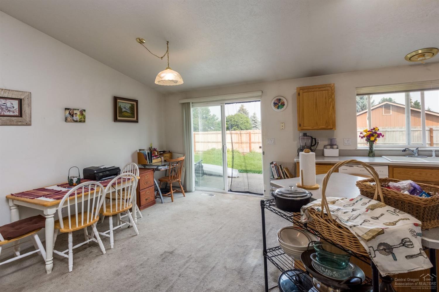 20726 Gallop Road Bend, OR 97701 - Photo 7 of 19 Additional Photo