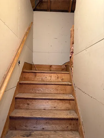 $505,000 | 6 Ray Street, Manchester, NH 03104