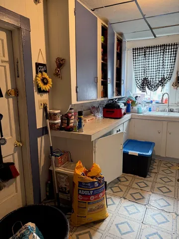 $505,000 | 6 Ray Street, Manchester, NH 03104