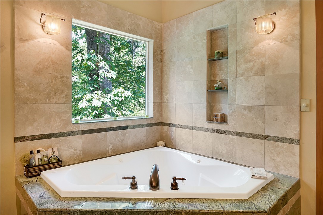3846 Aldergrove Road Ferndale, WA 98248 - Photo 14 of 25 Gallery Image 14